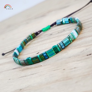 Selymes üveggyöngy karkötő - zöld - Meska.hu