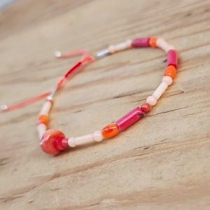 Korall karkötő - ékszer - karkötő - ásványkarkötő - Meska.hu