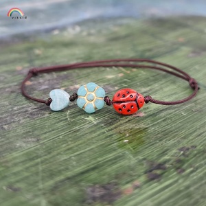 Katica egyszál karkötő, Ékszer, Karkötő, Karkötő medállal, Ékszerkészítés, Gyöngyfűzés, gyöngyhímzés, MESKA