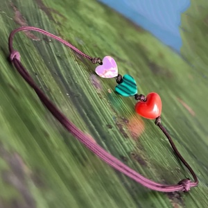 Szívecskés egyszál karkötő, Ékszer, Karkötő, Karkötő medállal, Ékszerkészítés, Gyöngyfűzés, gyöngyhímzés, MESKA