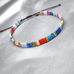 Selymes üveggyöngy karkötő - színes, Ékszer, Karkötő, Gyöngyös karkötő, Ékszerkészítés, Gyöngyfűzés, gyöngyhímzés, MESKA