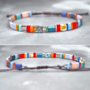 Selymes üveggyöngy karkötő - színes - ékszer - karkötő - gyöngyös karkötő - Meska.hu