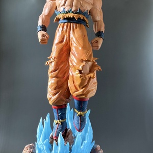 Hatalmas Son Goku szobor - Meska.hu