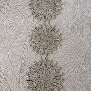 Horgolt ezüst színű csillogó terítő, Otthon & Életmód, Lakástextil, Abrosz, terítő, Asztalközép terítő, Horgolás, MESKA