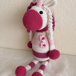 Horgolt unikornis lány, Játék & Sport, Plüssállat & Játékfigura, Plüss mesefigurák, Horgolás, MESKA