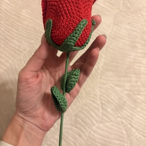 Anyák napi horgolt rózsa - kellékek & szerszámok - dekorációs kellékek - virágfej - Meska.hu