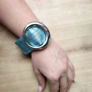 Női bőr karkötő  - ékszer - karkötő - karperec - Meska.hu