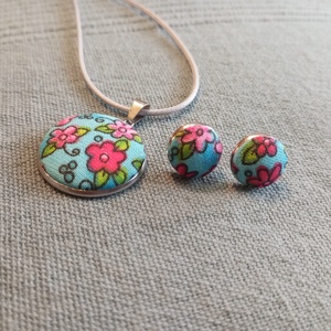 Kék virágos gomb fülbevaló és nyaklánc  - Meska.hu