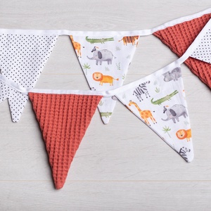 Zászlófüzér / Girland gyerekszobába - szafari (téglavörös), Otthon & Életmód, Babaszoba, gyerekszoba, Babaszoba dekoráció, Varrás, MESKA