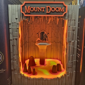 Gyűrűk Ura Világító Könyvszobor és könyvtámasz - otthon & életmód - dekoráció - asztal és polc dekoráció - könyvtámasz - Meska.hu