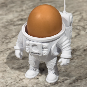 Cuki Húsvéti Tojástartó Asztronauta - Meska.hu