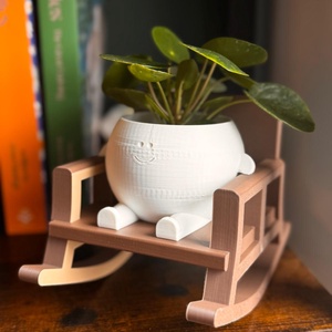 Hintázó Kis Ültető Köcsög Hintaszékben - Meska.hu