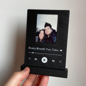 Egyedi Spotify stílusú fotós emléktábla � páros ajándék, Otthon & Életmód, Dekoráció, Kép & Falikép, Képkeret, Mindenmás, MESKA