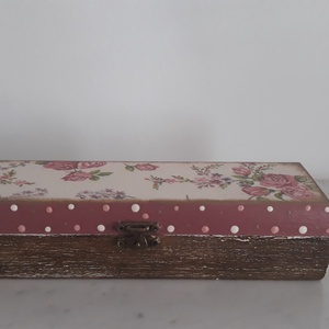 Rózsás tolltartó/ szemüvegtartó/ékszertartó a vintage jegyében, Otthon & Lakás, Papír írószer, Tolltartó & Ceruzatekercs, Decoupage, transzfer és szalvétatechnika, Festett tárgyak, Meska