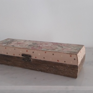 Rózsás fa szemüvegtartó/ tolltartó/ékszertartó a vintage jegyében - otthon & életmód - papír, írószer - tolltartó & ceruzatekercs - Meska.hu