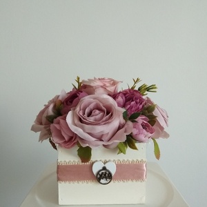 Virágbox / asztaldísz fa dobozban vintage mályvás árnyalatokkal árnyalatokkal - otthon & életmód - dekoráció - virágdísz és tartó - virágbox, virágdoboz - Meska.hu