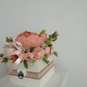 Virágbox / asztaldísz fa dobozban vintage bézs-barack árnyalatokkal  - otthon & életmód - dekoráció - Meska.hu