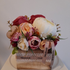 Virágbox / asztaldísz fa dobozban vintage bézs-mályva árnyalatokkal , Otthon & Életmód, Dekoráció, Virágdekoráció, Virágcsokor, Virágkötés, MESKA