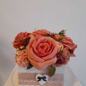 Virágbox / asztaldísz fa dobozban vintage narancs  árnyalatokkal - otthon & életmód - dekoráció - virágdísz és tartó - virágbox, virágdoboz - Meska.hu