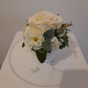  Virágbox / asztaldísz vintage bézs virágokkal , Otthon & Életmód, Dekoráció, Virágdísz és tartó, Virágbox, virágdoboz, Virágkötés, MESKA