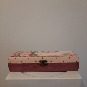 Rózsás tolltartó/ szemüvegtartó/ékszertartó a vintage jegyében, Otthon & Életmód, Papír, írószer, Tolltartó & Ceruzatekercs, Decoupage, transzfer és szalvétatechnika, Festett tárgyak, MESKA