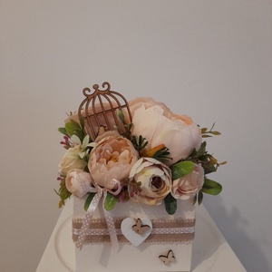 Virágbox / asztaldísz fehér fa dobozban vintage púder pasztell árnyalatokkal - otthon & életmód - dekoráció - Meska.hu