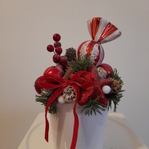 Karácsonyi asztaldísz fehér kerámia kaspóba piros-fehér színekben - otthon & életmód - dekoráció - asztal és polc dekoráció - asztaldísz - Meska.hu