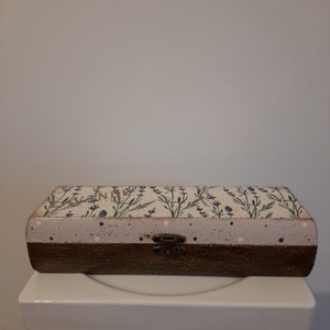 Levendula mintás tolltartó/ szemüvegtartó/ékszertartó a vintage jegyében, Otthon & Lakás, Papír írószer, Tolltartó & Ceruzatekercs, Decoupage, transzfer és szalvétatechnika, Festett tárgyak, Meska