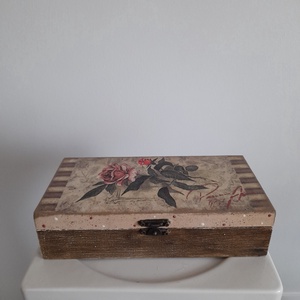  Vintage virág mintás ékszertartó doboz/varrós doboz, Ékszer, Ékszertartó, Ékszerdoboz, Decoupage, transzfer és szalvétatechnika, Festett tárgyak, Meska