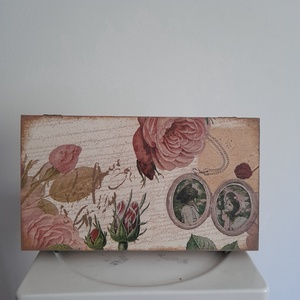  Vintage  mintás ékszertartó doboz/ varrós doboz, Otthon & Életmód, Konyhafelszerelés, tálalás, Konyhai tárolás, Tea & Kávé tárolás, Decoupage, transzfer és szalvétatechnika, Festett tárgyak, MESKA