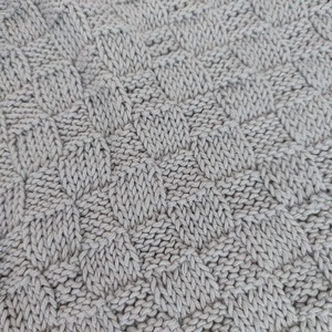 Puha,kötött világos szürke babatakaró - otthon & életmód - babaszoba, gyerekszoba - babatakaró, gyerek pléd - Meska.hu