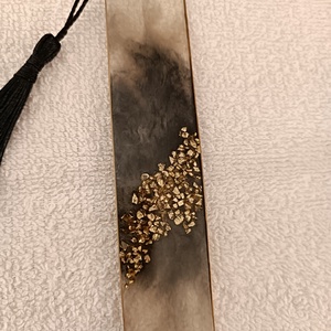 Könyvjelző műgyant�ból - könyv & zene - könyvjelző - Meska.hu