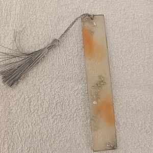 Könyvjelző műgyant�ból - Meska.hu