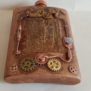 Lapos fém flaska steampunk stílusban - kellékek & szerszámok - Meska.hu