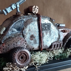 Citron 2 CV 6 Charleston 1982 1:24 Mad Max stilusú dioráma - játék & sport - kisautók, járművek - játékautó - Meska.hu