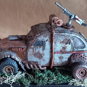 Citron 2 CV 6 Charleston 1982 1:24 Mad Max stilusú dioráma - játék & sport - kisautók, járművek - játékautó - Meska.hu