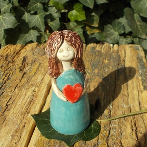 Kicsi lány - művészet - szobor - kerámia - Meska.hu