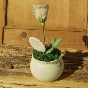 Rózsa kaspóban. - otthon & életmód - dekoráció - asztal és polc dekoráció - asztaldísz - Meska.hu