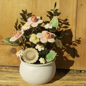 Virágok kaspóban., Otthon & Életmód, Dekoráció, Asztal és polc dekoráció, Asztaldísz, Kerámia, Virágkötés, MESKA