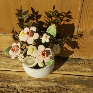 Virágok kaspóban. - otthon & életmód - dekoráció - asztal és polc dekoráció - asztaldísz - Meska.hu