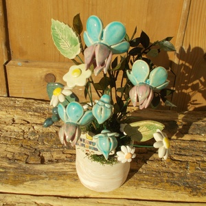 Virágok kaspóban. - otthon & életmód - dekoráció - asztal és polc dekoráció - asztaldísz - Meska.hu