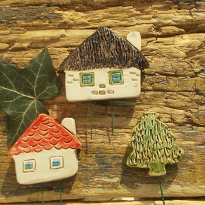 Apró házak fenyőfával - otthon & életmód - ház & kert - kerti dísz - Meska.hu