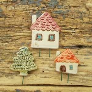 Apró házak fenyőfával - otthon & életmód - ház & kert - kerti dísz - Meska.hu