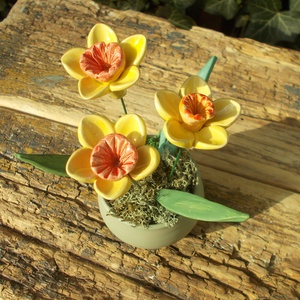 Nárciszok kaspóban, Otthon & Életmód, Dekoráció, Virágdísz és tartó, Virágdíszek, Virágdísz kaspóban, Kerámia, MESKA