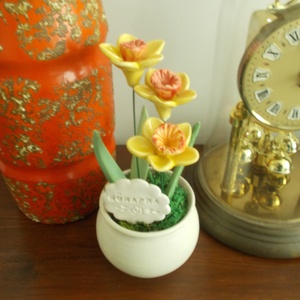 Asztaldísz nőnapra., Otthon & Életmód, Virágdekoráció, Virágdíszek, Virágdísz kaspóban, Kerámia, MESKA