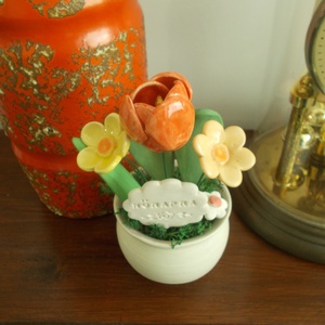 Asztaldísz nőnapra. - otthon & életmód - virágdekoráció - virágdíszek - virágdísz kaspóban - Meska.hu