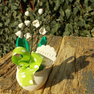 Gyöngyvirágos asztaldísz  - otthon & életmód - virágdekoráció - virágdíszek - virágdísz kaspóban - Meska.hu