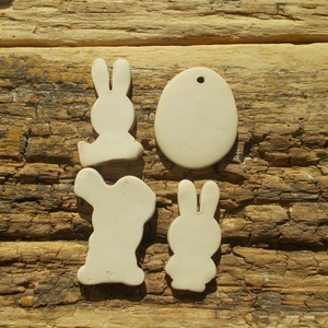 Húsvéti nyuszik és egy tojás :) - otthon & életmód - dekoráció - dekoratív figurák és szobrok - Meska.hu