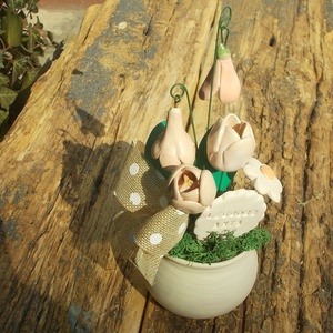 Asztaldísz anyák napjára. - otthon & életmód - virágdekoráció - virágdíszek - virágdísz kaspóban - Meska.hu