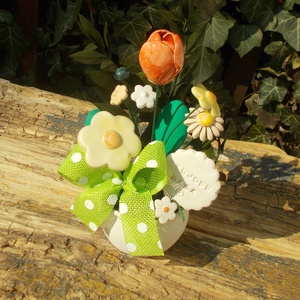 Asztaldísz anyák napjára. - otthon & életmód - virágdekoráció - virágdíszek - virágdísz kaspóban - Meska.hu